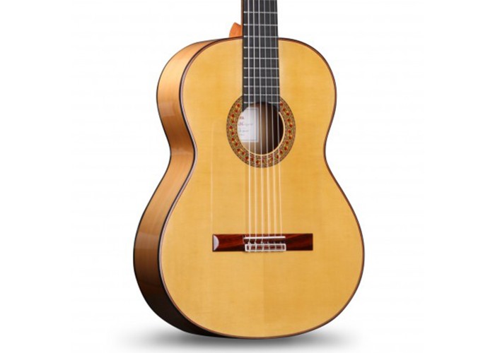Alhambra 370 Flamenco Mengual & Margarit Flamenca Cypress Signature guitars - Solid German Spruce with tap plate And Solid Cypress