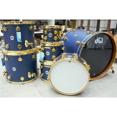 DW Drums DRM2TTGSG Collector's Series Maple Mahogany 7-Piece Shell Pack - Satin Regal Blue