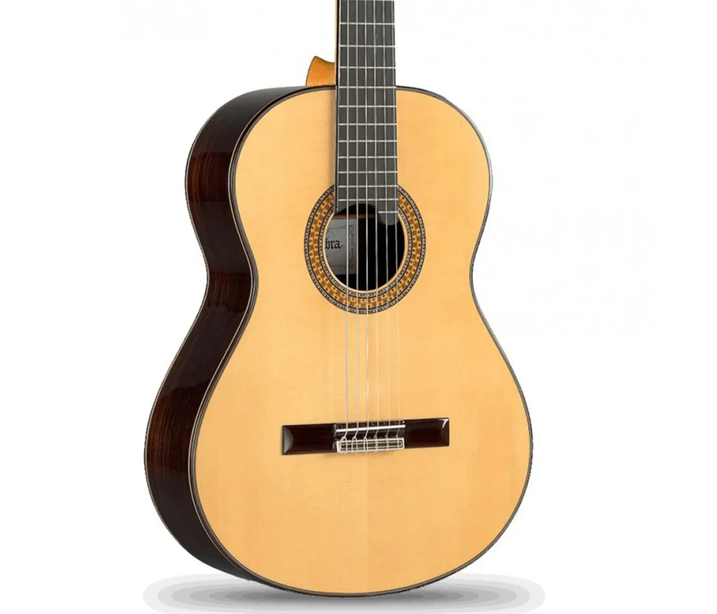 Alhambra 825 Classic Guitar 11P - Natural