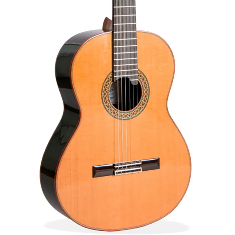 Alhambra Classical 1C Guitar - Natural Alhambra Classical 1C Guitar - Natural