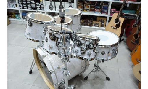 DW Drums DW-PER-WHT.M-7 Performance Series 7-Piece Shell Pack - White Marine Pearl