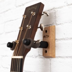 Martin Accessories AMHWO Guitar Wall Hanger