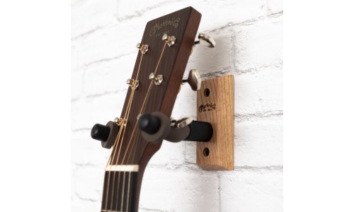 Martin Accessories AMHWO Guitar Wall Hanger