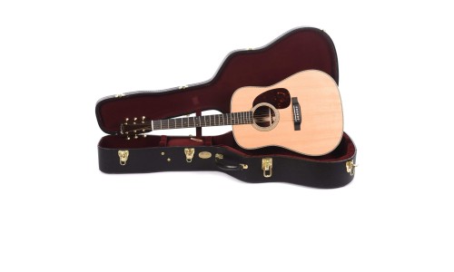 Martin Guitar D28EMODERNDELUX D-28E Modern Deluxe Dreadnought Semi Acoustic - Natural