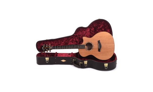 Taylor Custom #2 Grand Auditorium - Torrefied Sitka Spruce And Quilted Big Leaf Maple - Limited Edition of 25 Made