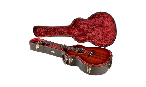 Taylor Custom #19 Grand Auditorium - Sinker Redwood And Honduran Rosewood