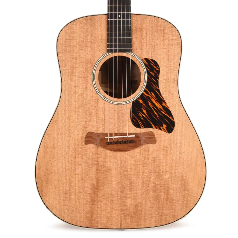 Taylor Gold Label 510e Acoustic Electric Guitar - Natural Taylor Gold Label 510e Acoustic Electric Guitar - Natural