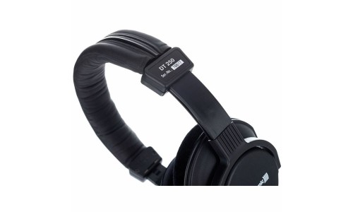 Beyerdynamic DT 250/80 ohm Closed-back Broadcast and Studio Headphones