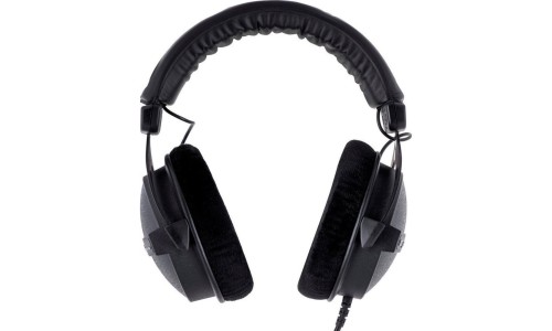 Beyerdynamic DT770PRO/250-BK Limited Edition 250 Ohm Closed Back Broadcast And Studio Headphones